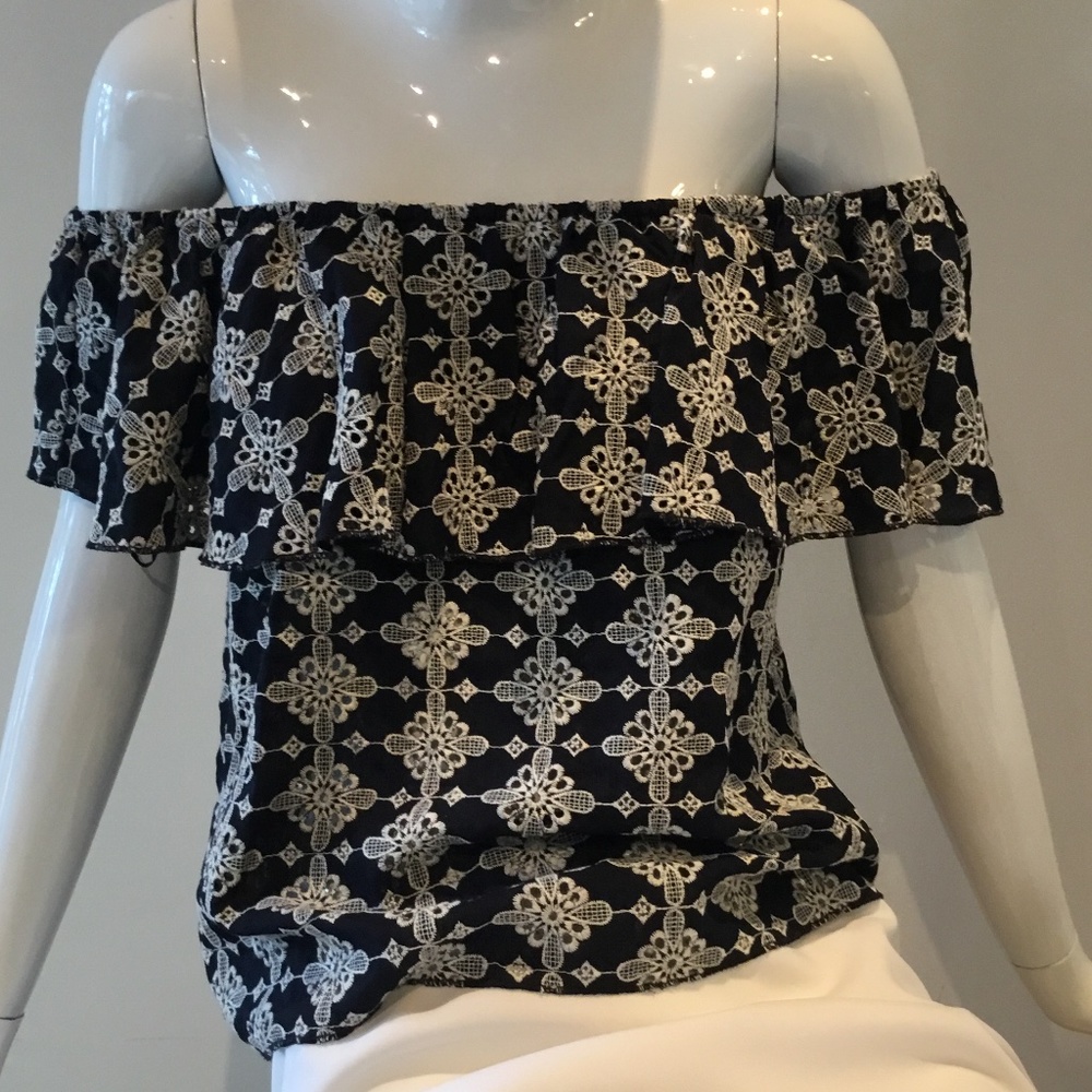 Zara Basics navy & cream ruffled embroidered top shirt blouse Size L ( 10 12 )